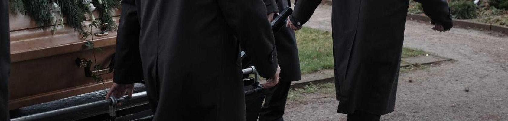 cortejo fúnebre