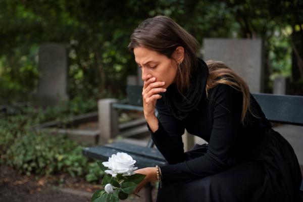  What to do when a relative dies: procedures and advice